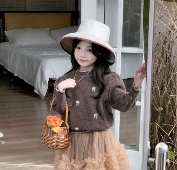 

Girls Top Autumn Winter Korean Vintage Love Thick Lantern Sleeves Loose Knitted Sweater Casual Daily Soft and Comfortable