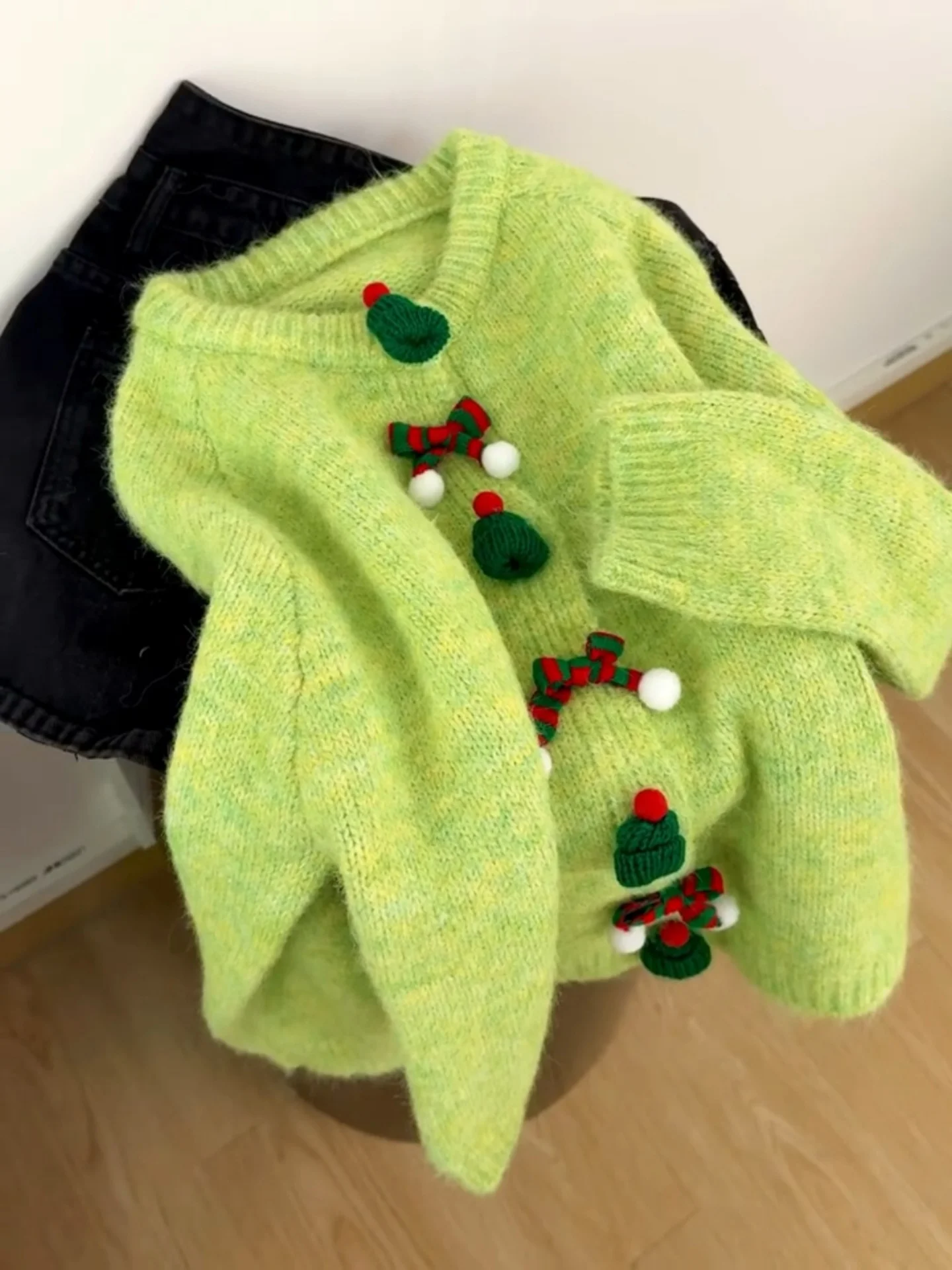 

Women's Knitted Cardigan O-neck Personalized Single Breasted Long Sleeved Sweater High Fashion Casual Soft Coat Christmas Top