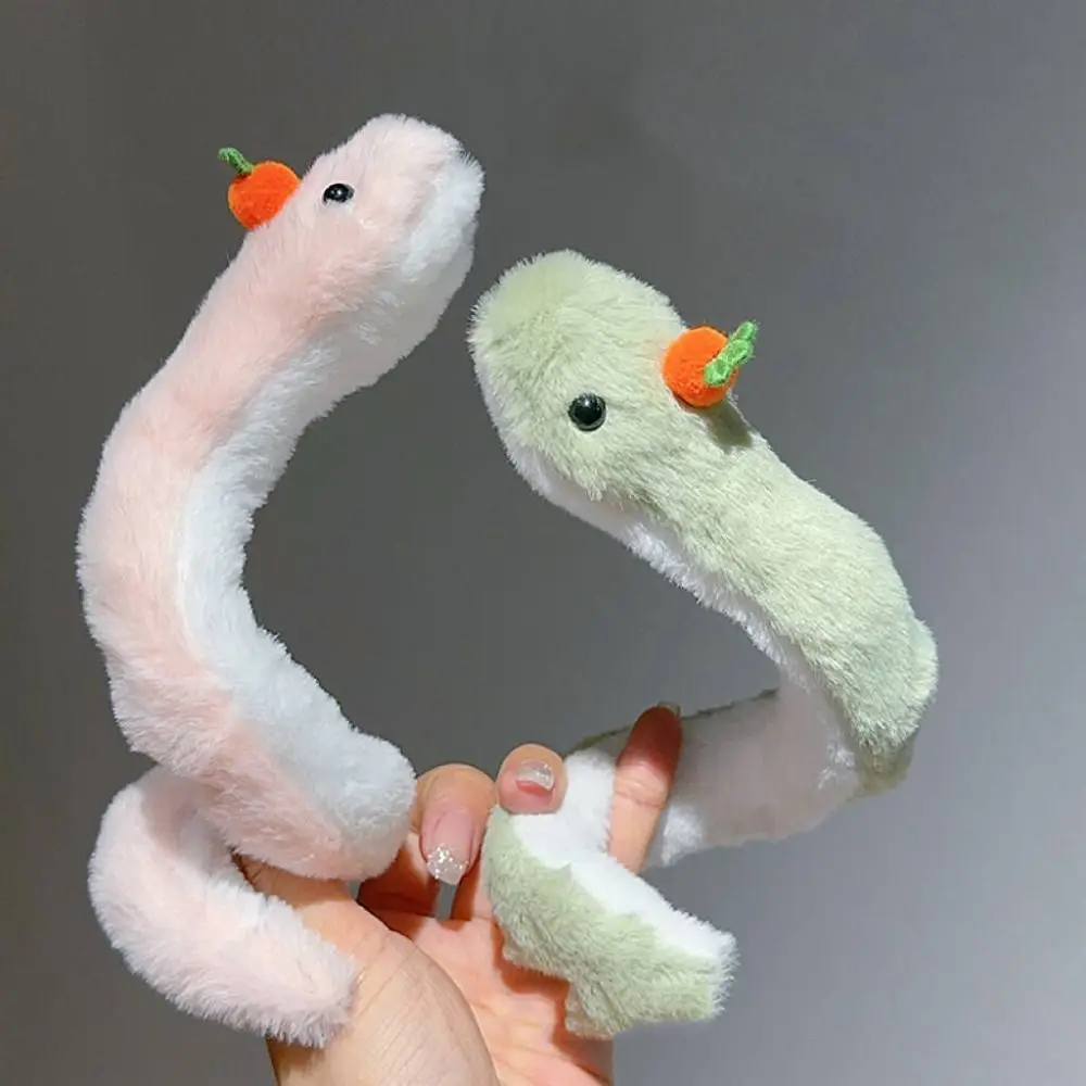 

Plush Year of The Snake Plush Toy Wrap Around Arm Little Snake Snake Stuffed Plush Doll Soft Cute Snake Animal Doll