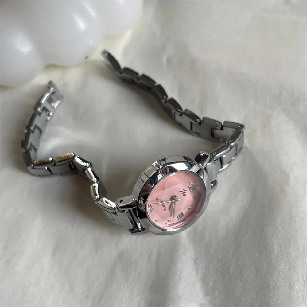 

Классические изысканные золотые наручные часы с маленьким круглым циферблатом, роскошные женские часы в стиле ретро, серебряные кварцевые наручные часы, аксессуары