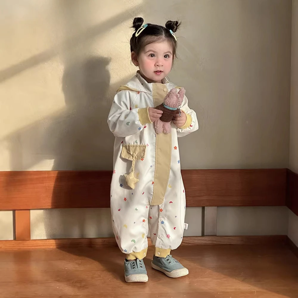 Girl Baby Spring and Autumn 2026 New Cute Color Dot Hat Jumpsuit for Infants Super Cute Fashion Romper