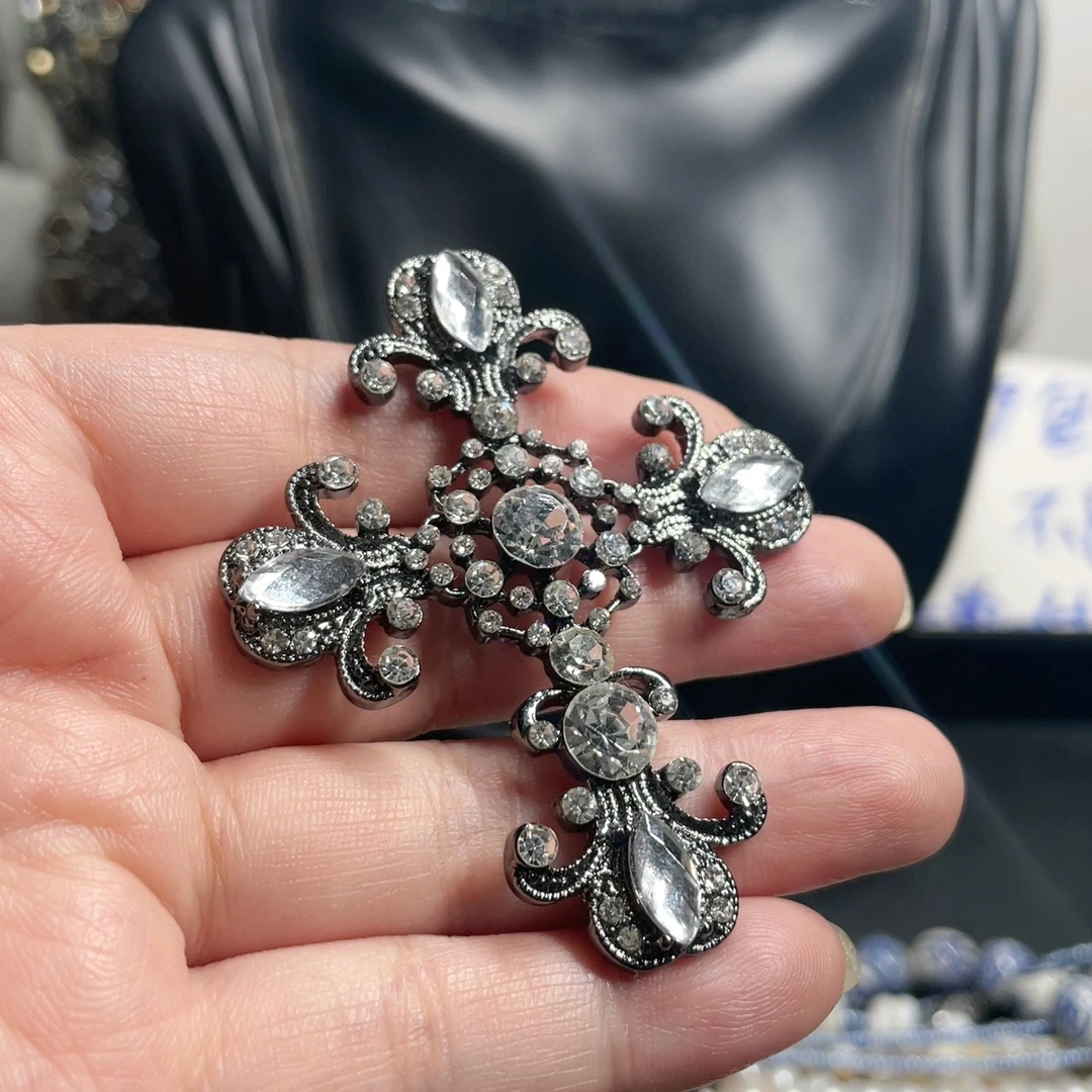 pingente-de-cruz-retro-preto-em-liga-com-diamante-de-vidro-joia-de-moda-estilo-frances-vintage-acessorio-de-tamanho-grande