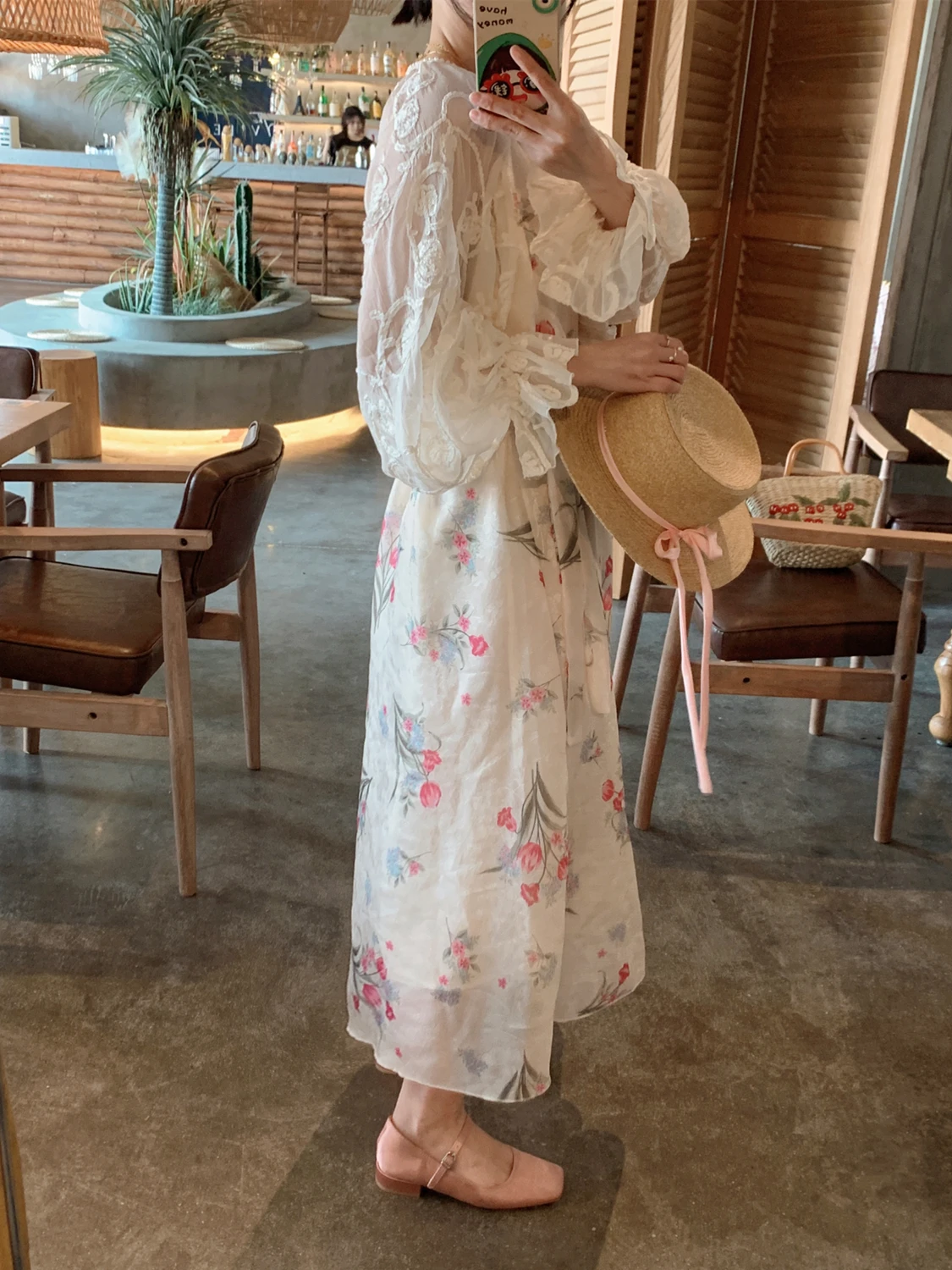 TIYIHAILEY الربيع الصيف المرأة الخامس الرقبة المطبوعة فستان ستان طويل الدانتيل فانوس كم موضة 2025 جديد طويل منتصف العجل السيدات ضمادة