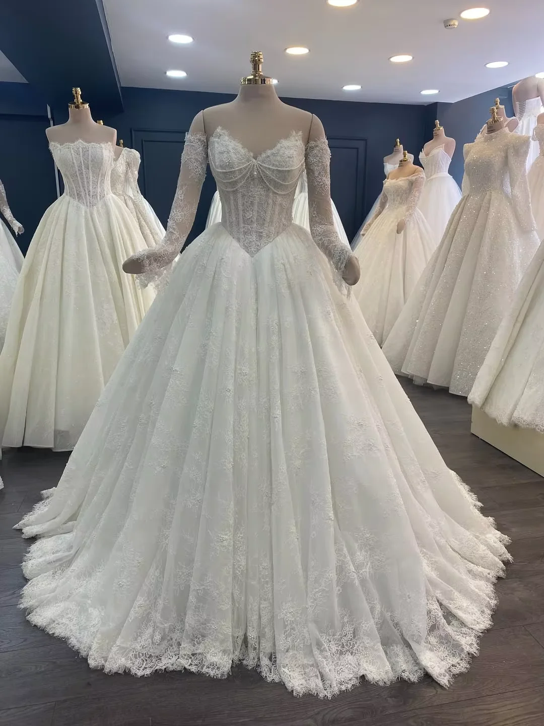 Luxury Lace Wedding Dress Off Shoulder Long Sleeve Bridal Gown Princess Ball Gown Pearl Beaded Custom Size Vestido De Novia