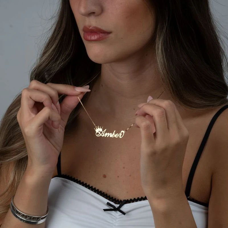 

2025 Customized Personalized Letter Date Name Girl Pendant Women's Gift