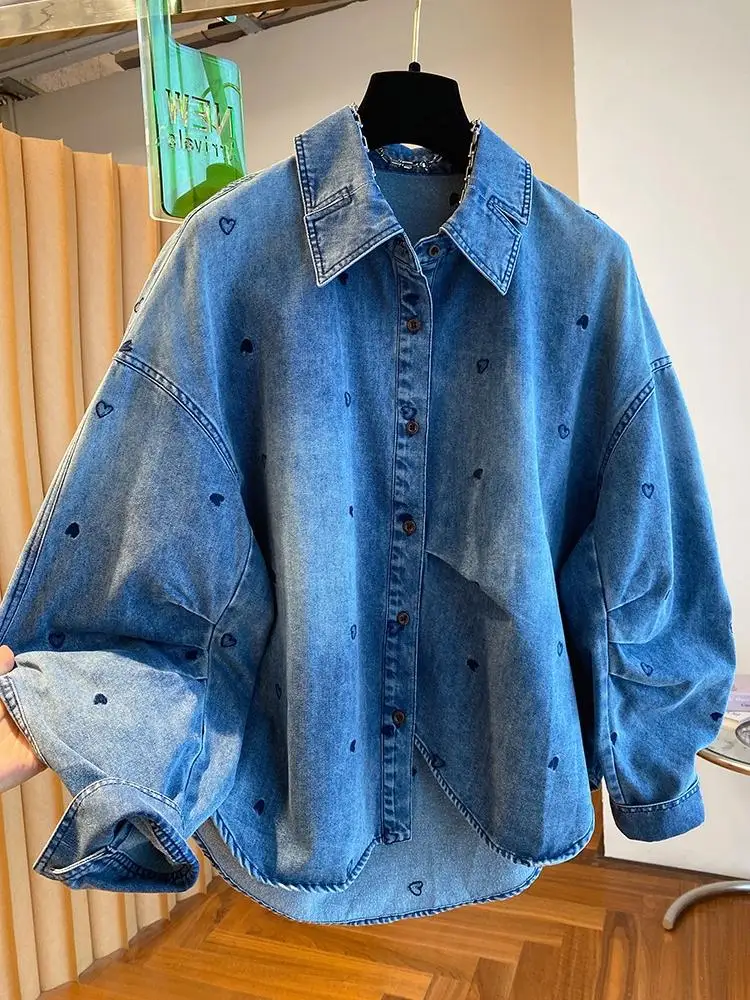 

SuperAen European and American Style Blue Heart Patterned Denim Shirts for Women Long-sleeved 2026 Spring New Fashion Coats