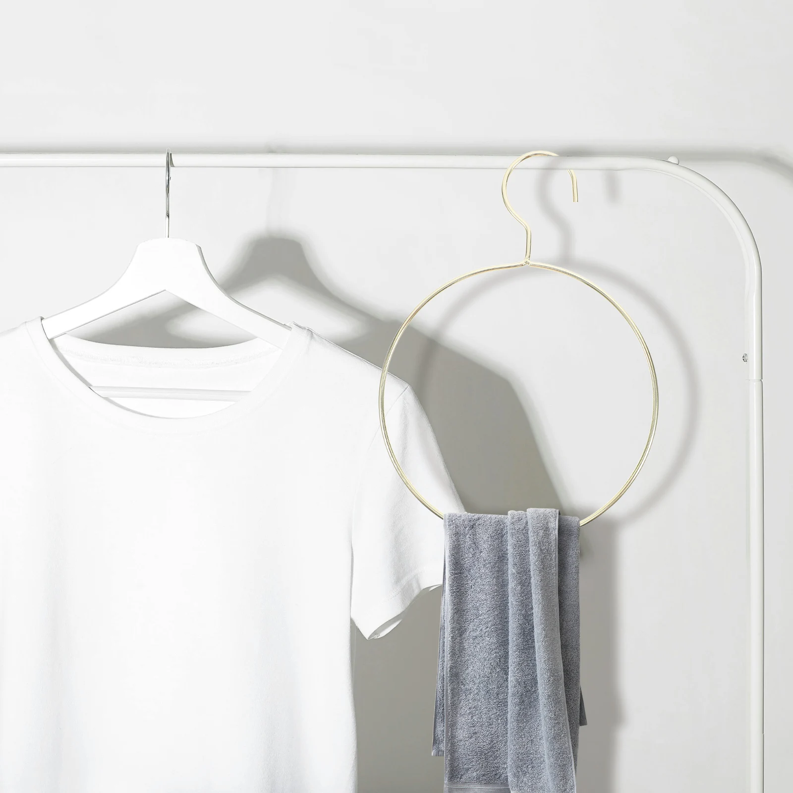 

3Pcs Iron Round Hanger Nordic Style Sturdy Closet Organizer Scarf Belt Tie Rack Multipurpose Clothes Holder Display