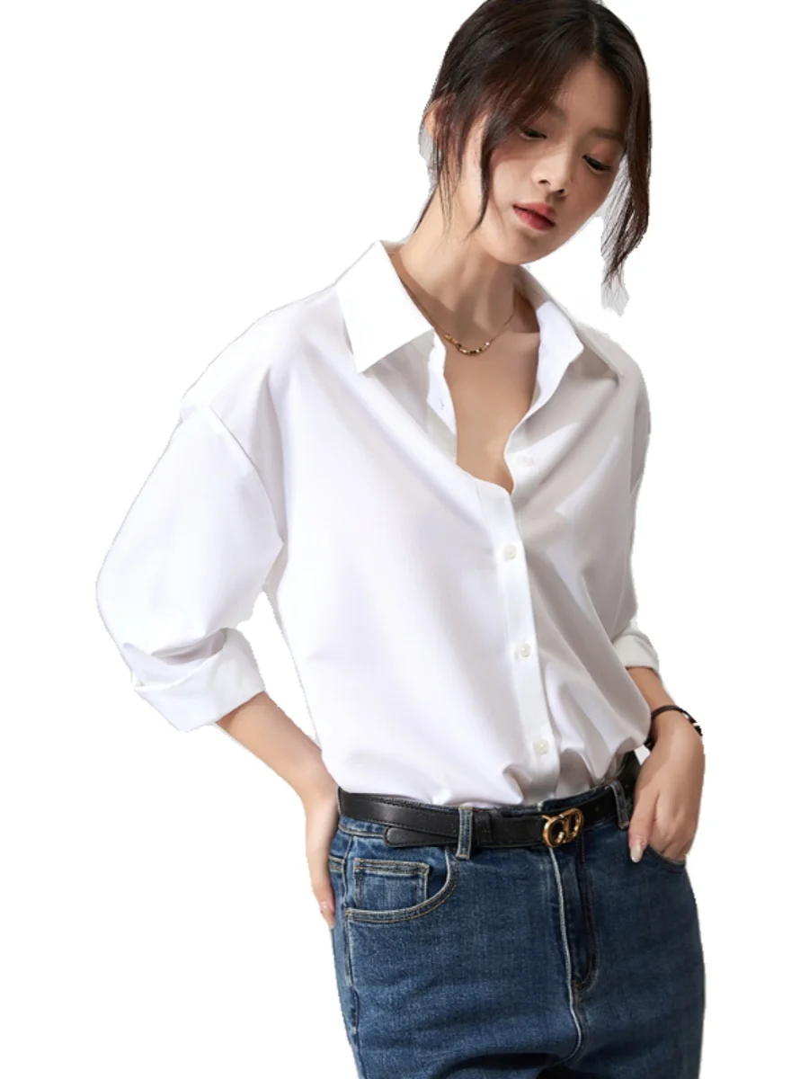 เสื้อผู้หญิงสีขาวลำลอง แฟชั่นใหม่ ทรงหลวม แขนยาว ผ้าโพลีเอสเตอร์ผสม ความยาวปานกลาง เหมาะสำหรับใส่ไปทำงาน