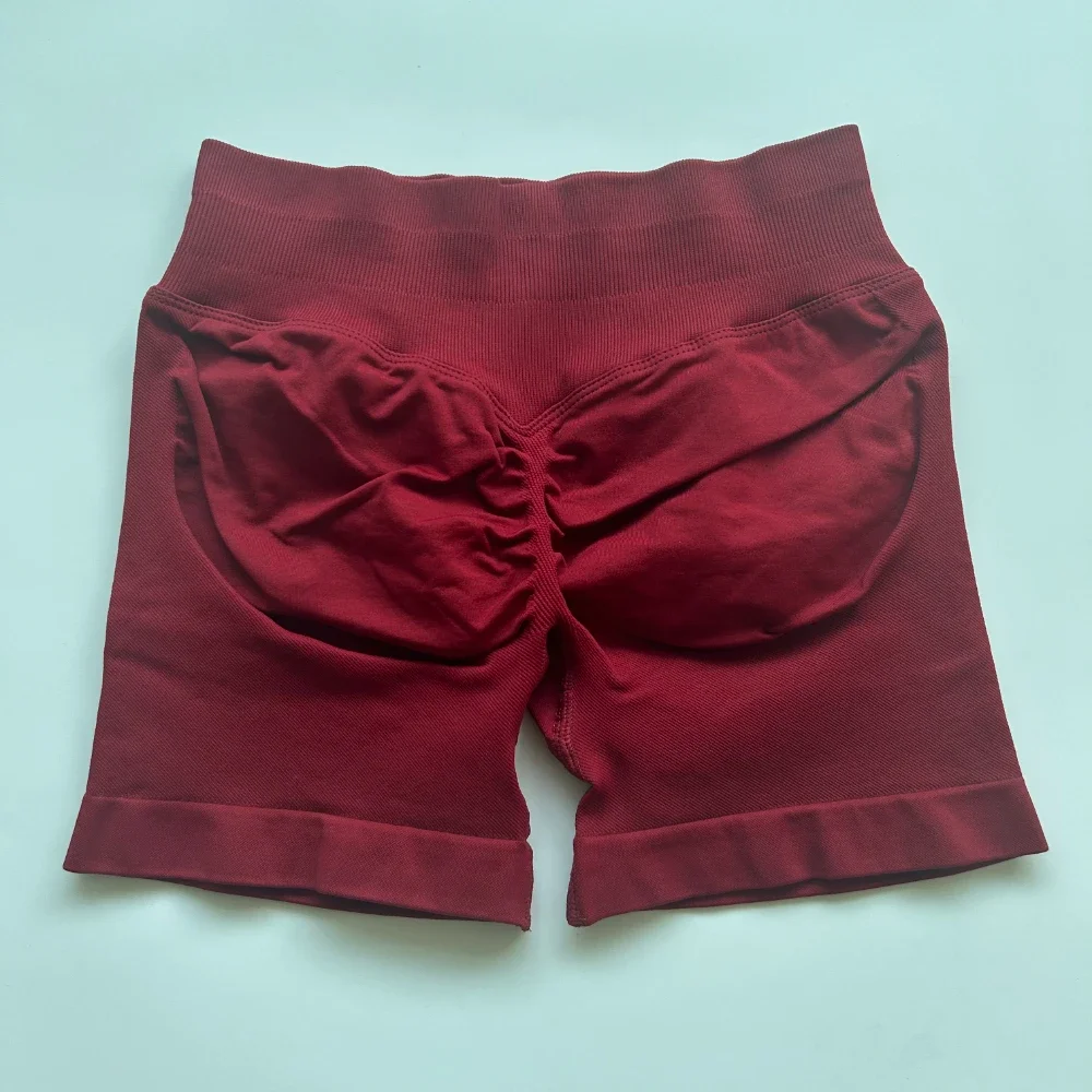 Pericic Gym-Shorts mit niedrigem Rippenbund, Yoga-Shorts, nahtlose Scrunch-Bum-Workout-Shorts, Booty-Stretch-Laufshorts, Fitnesskleidung – Detail 17