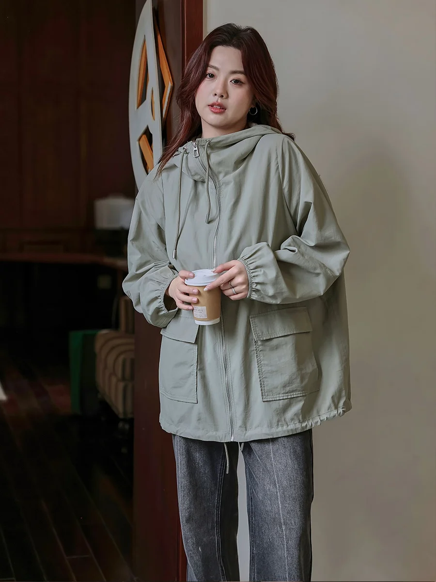 

Ветровка Maixi для женщин больших размеров, повседневная, с капюшоном, свободного кроя, винтажная, средней длины, с кепкой, для работы и отдыха