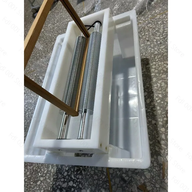 Honey Extractor Uncapping Roller, Beekeeping Tool for Honeycomb Uncapping