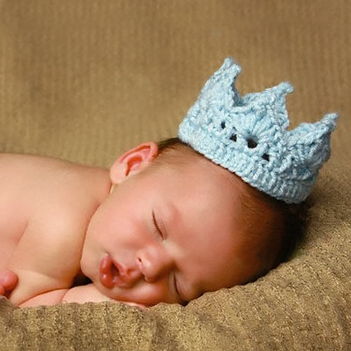 

Handmade Baby Crochet Crown Hat Sky-Blue Newborn Infant Soft Knit Elastic Breathable Photography Prop 0-6 Months