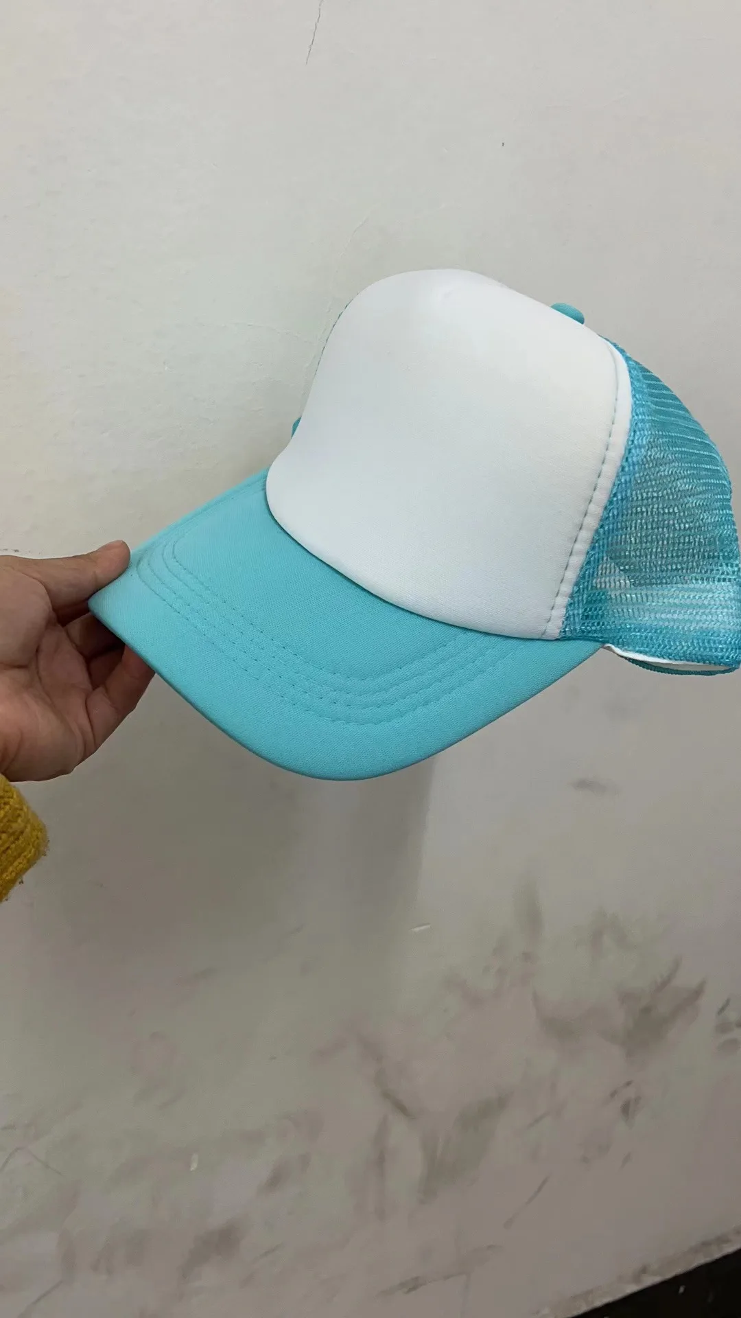 1-teilige Sommer-Trucker-Mütze mit individuellem Logo für Männer und Frauen, Netz-Polyester-Baseballkappe, bedrucktes Netz, Papa-Hüte, verstellbares Sonnenhut-Visier – Detail 19