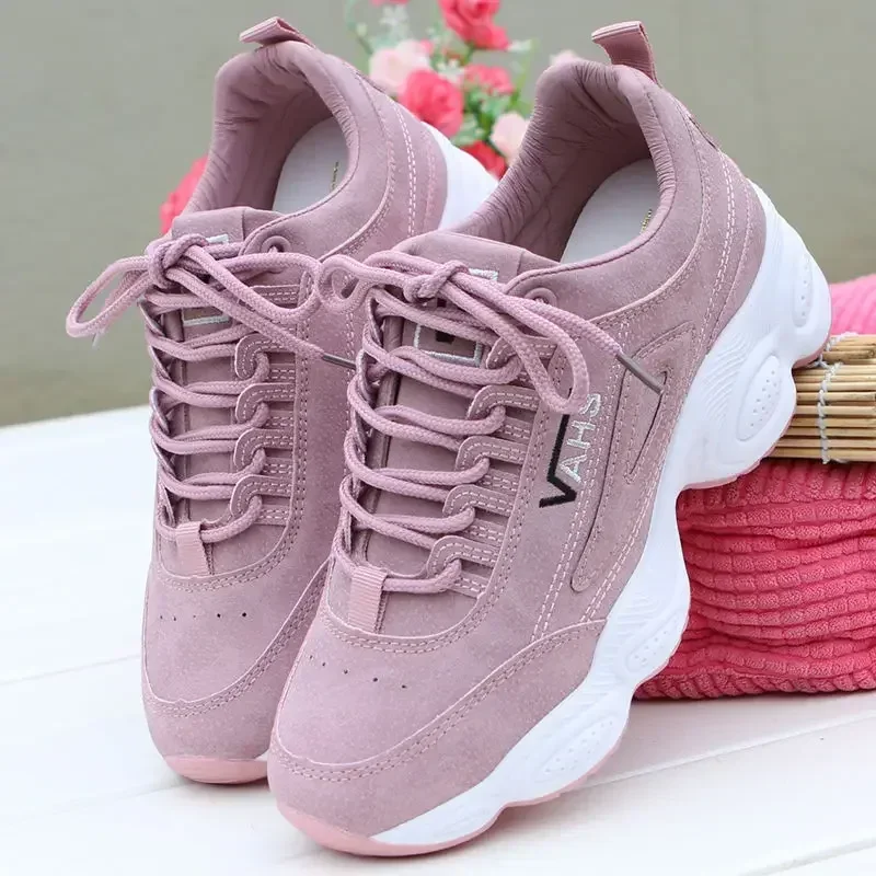 Sneakers firmate di nuovo stile donna più stivali da neve caldi in velluto scarpe da donna autunno inverno scarpe bianche piatte scarpe Casual in