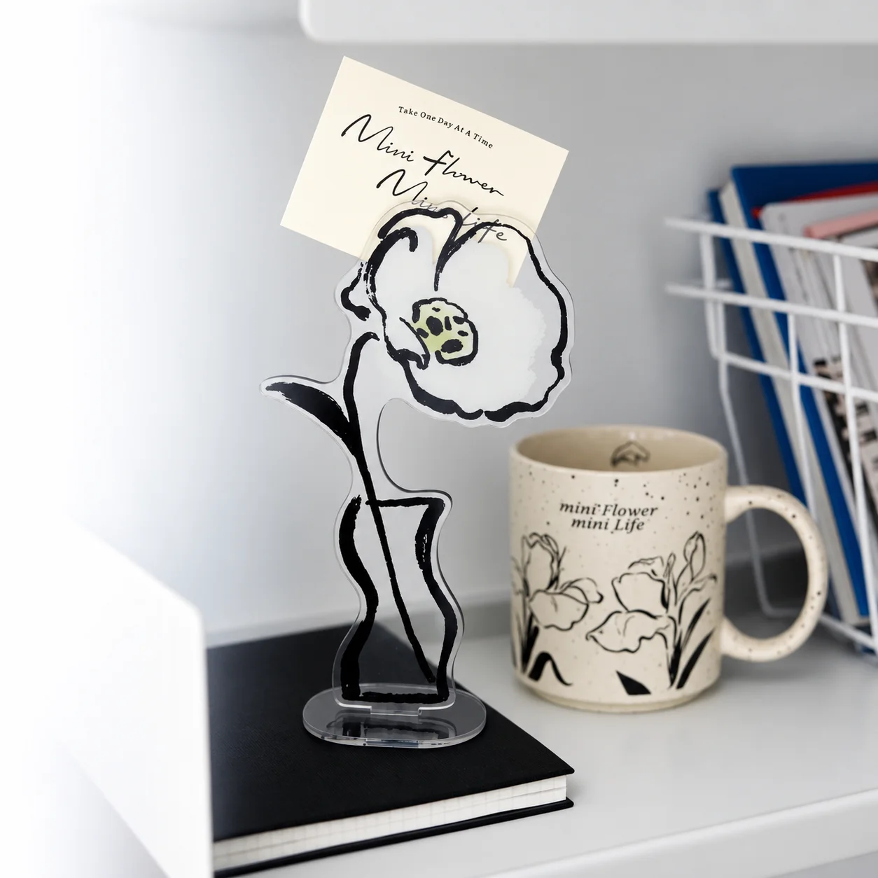 Decorative Card Stand Flower Shaped Acrylic Flower Note Holder Acrylic Card Holder Acrylic Flower Memo Clip For Reminder Display