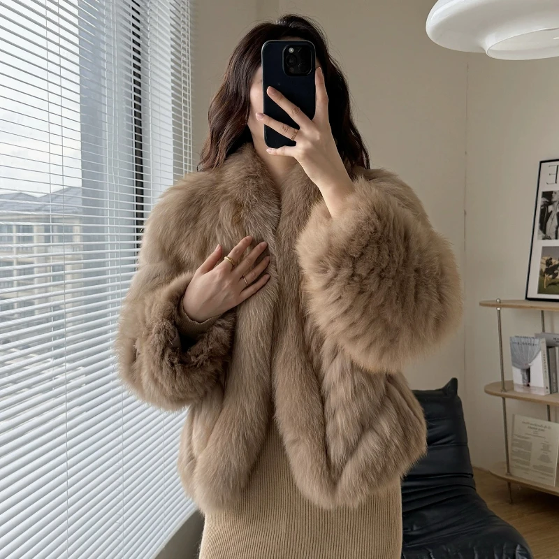 

2026 Fashion Winter New Strip Sewed Toghter Short style Thin Fur Coats Natural Fox Fur Luxury Fluffy Thick Warm Jackets