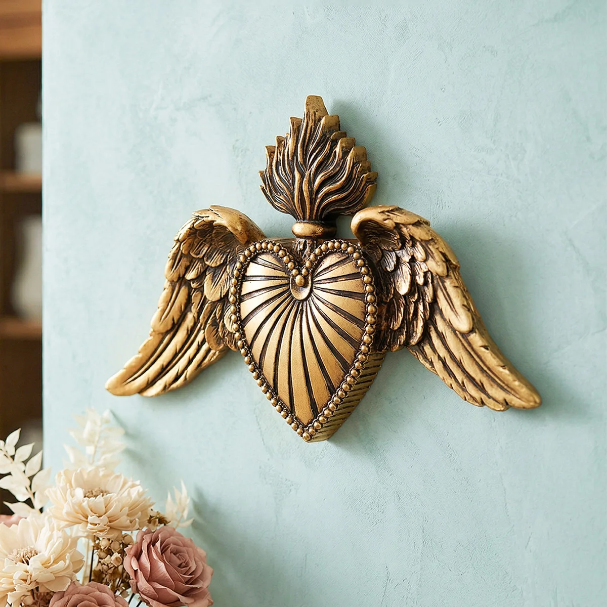 1PC, European-style Vintage Heart-shaped Wing-shaped Decorative Hanging Item, Made of Resin, for DIY Wall Decoration