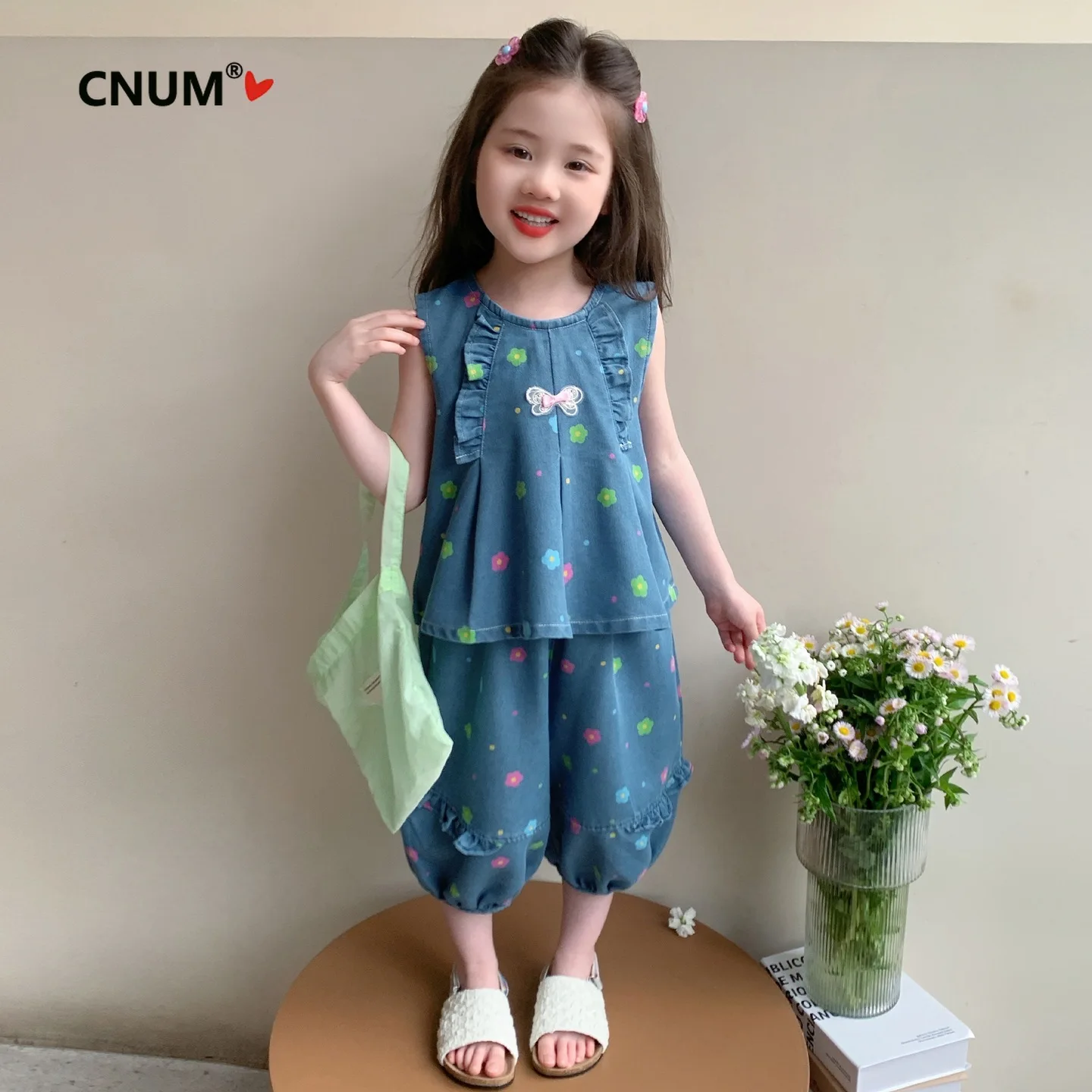 Toddler Kids Clothing Suits 2026 Summer Girls' All-over Floral Print Denim Tank Top and Capri Pants Two-piece Clothes Set