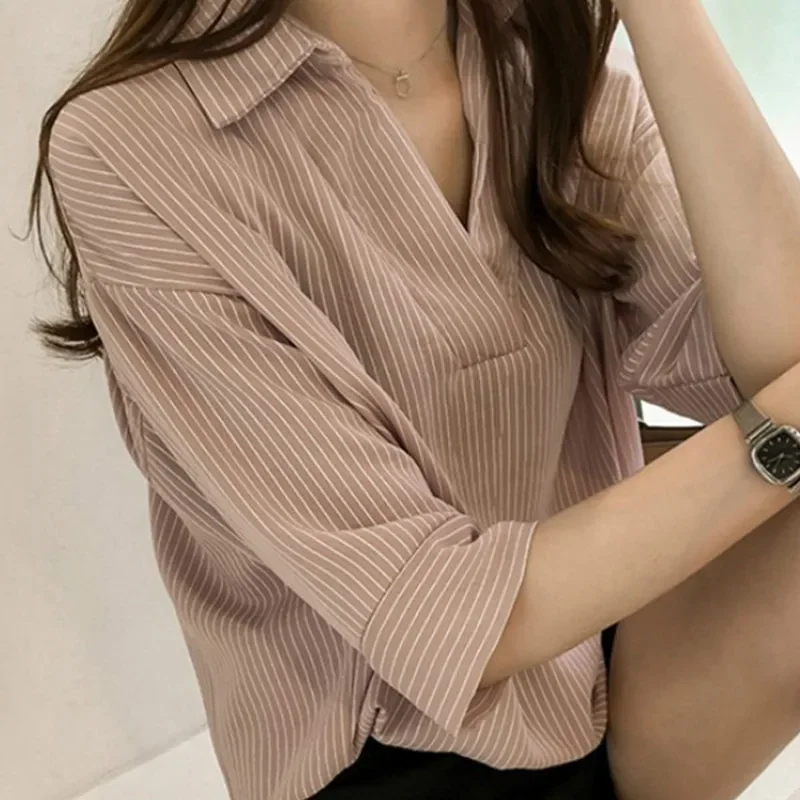 Shirts Women Korean Style 2025 Trendy Striped V-Neck Loose Top Womens Straight Three Quarter Shirt Elegant Lady Hot Sale Soft