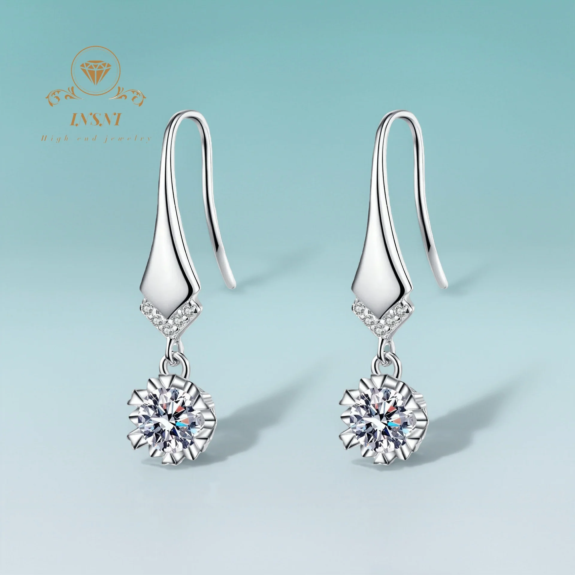 

Серебряные серьги-крючки 925 пробы с V-образным дизайном и микро-паве из муассанита, 1 карат, для женщин, элегантные, изысканные, сертифицированные, гипоаллергенные, подарочные украшения