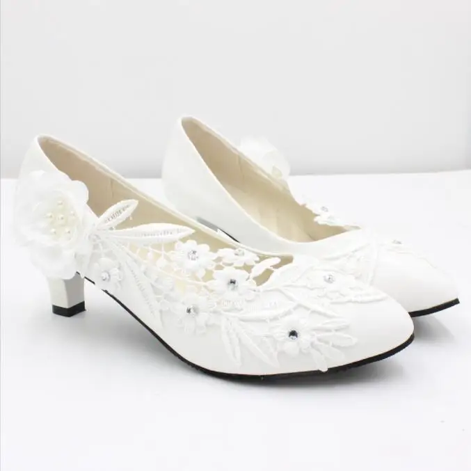 Fashion lace high-heel bridal shoes Three-dimensional flower decoration Sexy women's shoes large size white wedding shoes