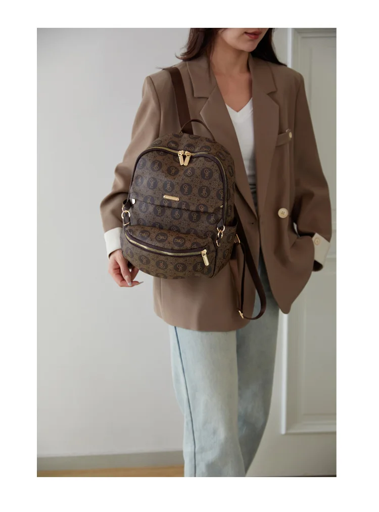 

Ethnic Embroidery Travel Backpack for Women, Large-Capacity Durable Hiking Bag with Oriental Design & Anti-Theft Pockets
