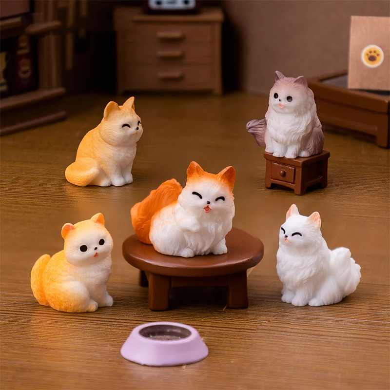 Mini Cat Ornament Cartoon Kitten Micro Landscape Dollhouse Model Car Interior Home Desktop Decoration