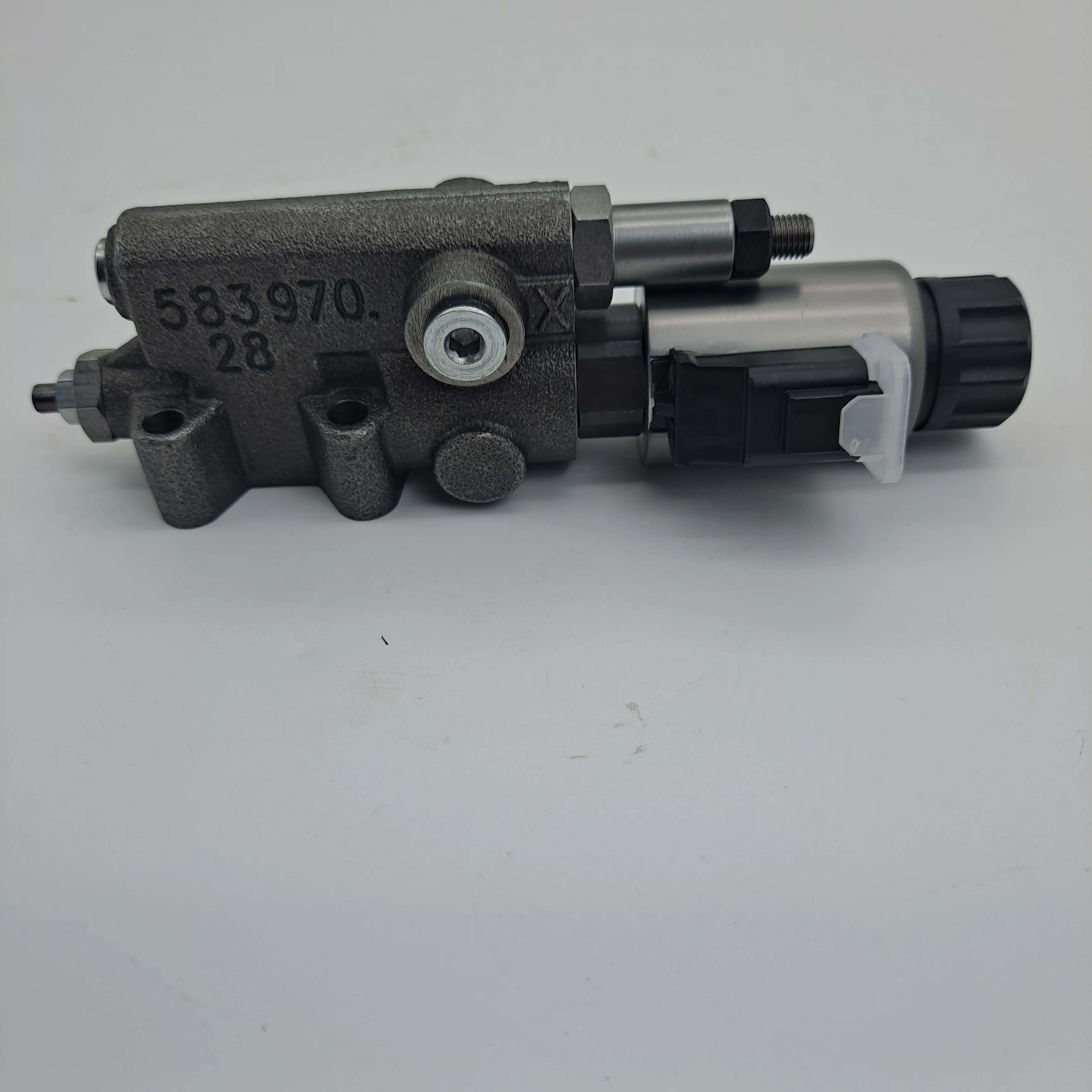 1 pcs15043827 Solenoid Valve Fit for L110G L90G L70F Wheel Loader Heavy Duty Engineering Machinery Replacement Parts