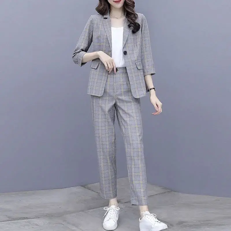 

Новый стильный женский костюм-двойка: весенне-осенний, профессиональный, в корейском стиле, с эффектом омоложения, в клетку