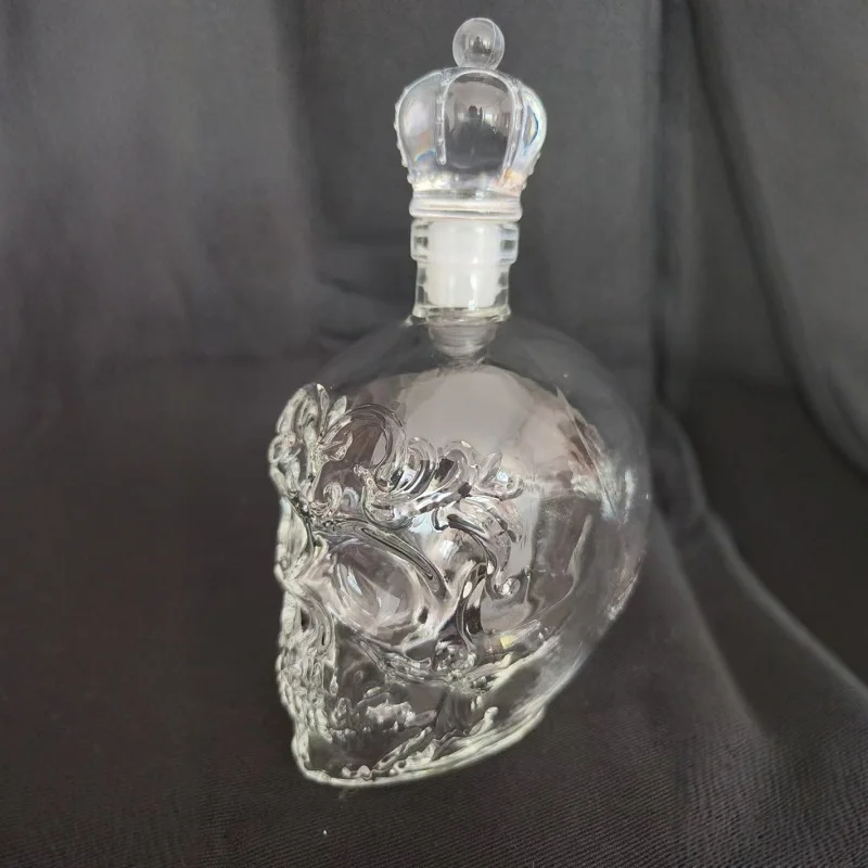 320ml Funny Skull Decanter  Whiskey Glass Decanter  10Oz Glass Whiskey Wine Bottle Statue Decoration For Bar Home ﻿ - Image 2