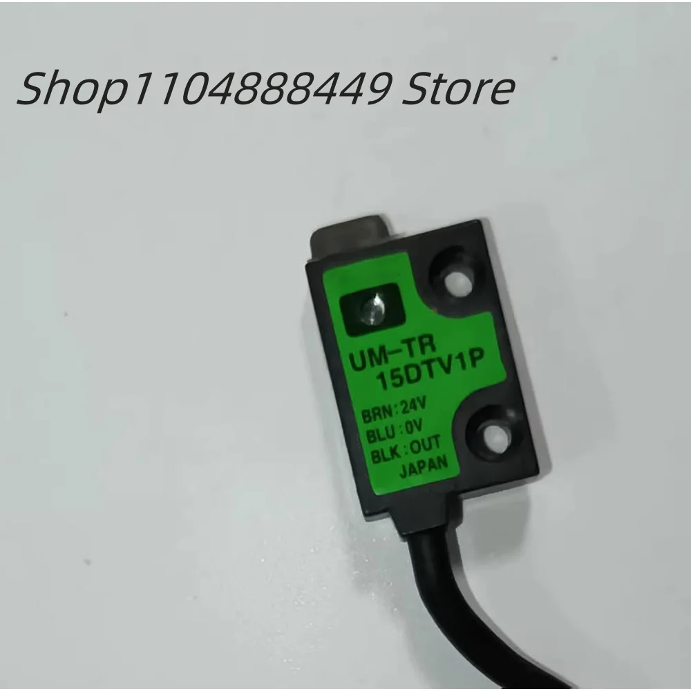 เซ็นเซอร์ออปโตอิเล็กทรอนิกส์ UM-TR15DTV1P/UM-TL15T