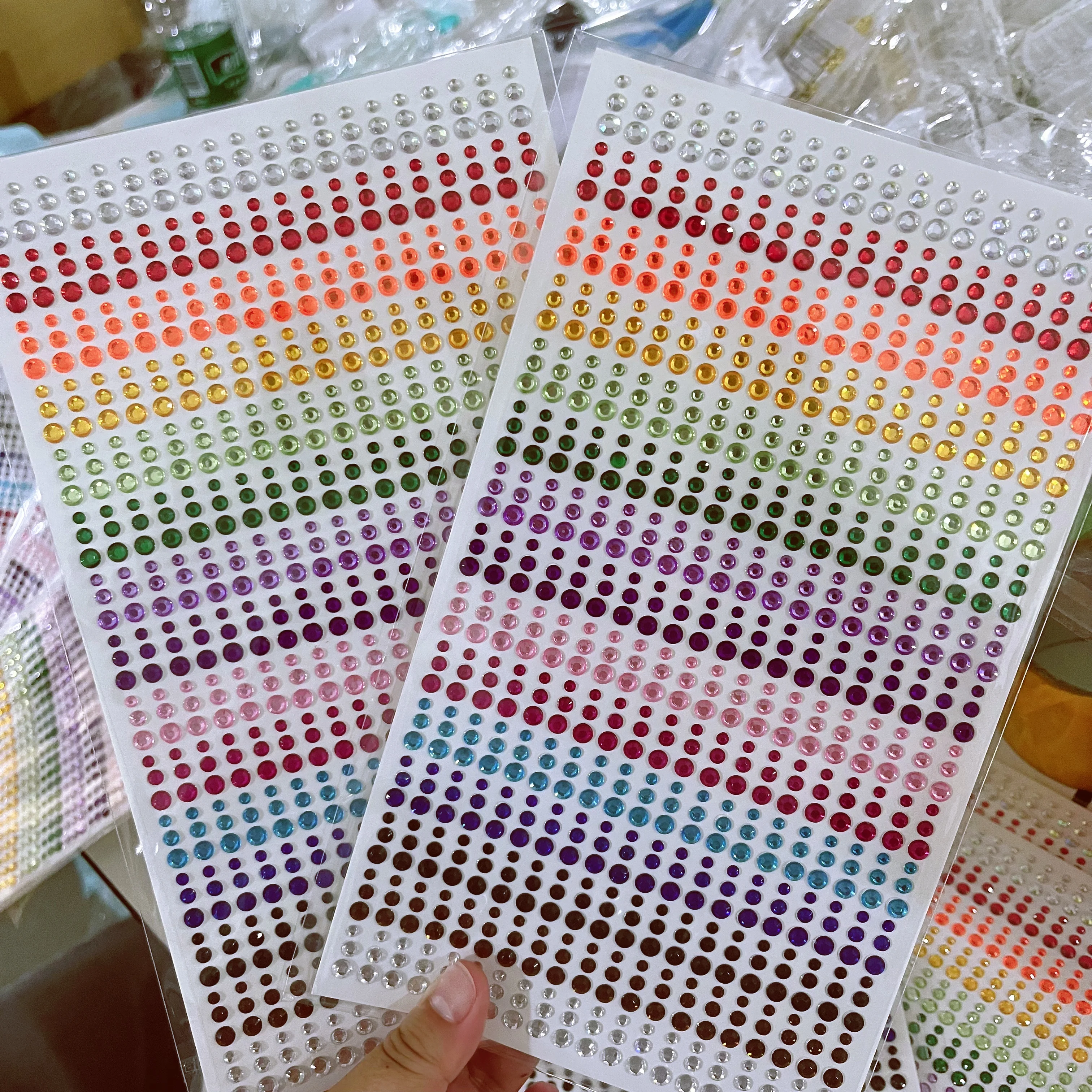

1800pcs 15 Colors 3/4/5mm Self-Adhesive Crystal DIY Diamond Sticker Music Festival Party Face Body Jewelry Decor Eye Makeup Gems