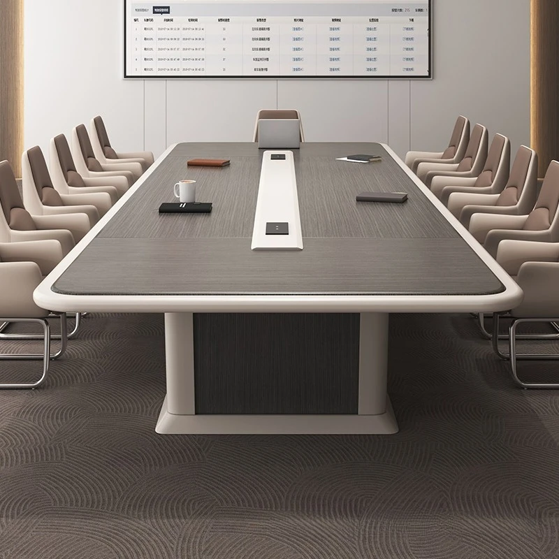 

Большой длинный стол для конференций, простой современный свет, роскошная встреча, прямоугольная конференц-зал для деловых переговоров