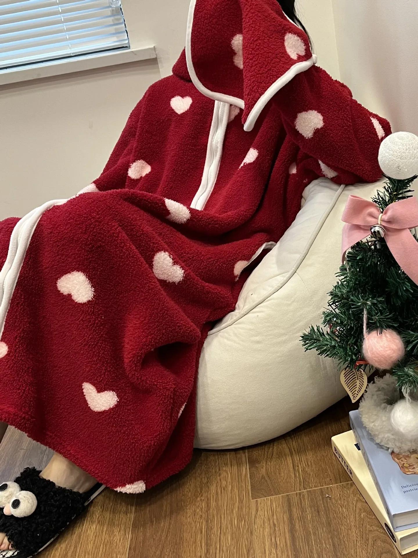 

Bedding for Autumn and Winter Walking Oversized Leopard Print Pajamas Thickened Warm Home Clothes Nightgowns Hooded Zippers