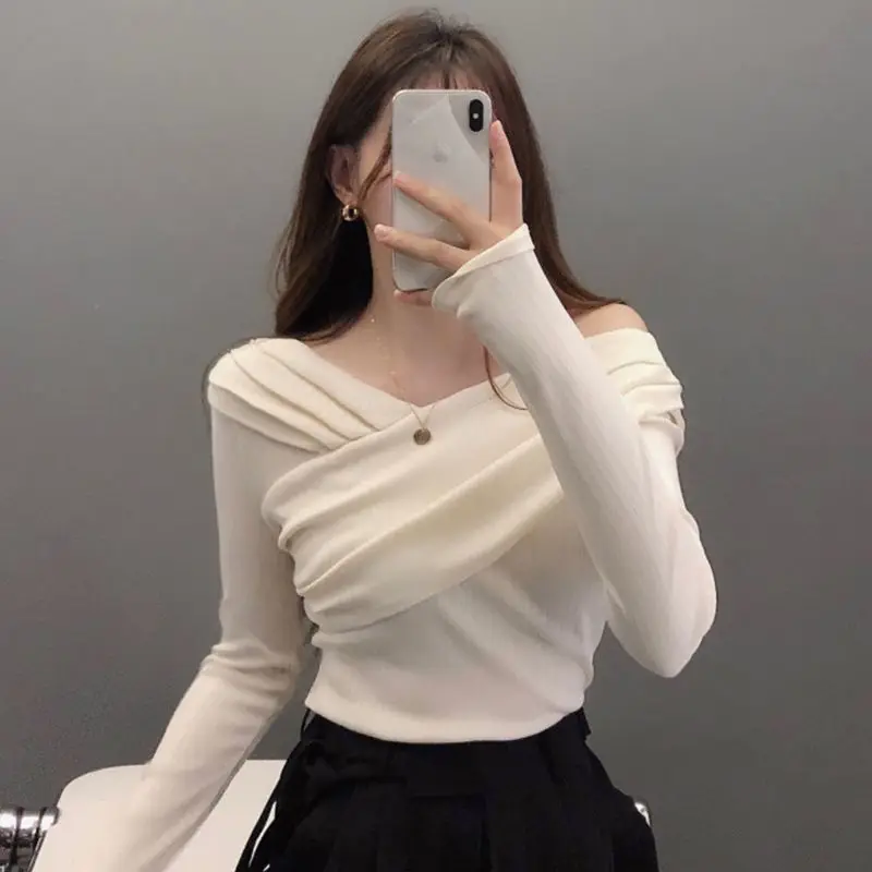 

Fashion Slash Neck Patchwork T-shirt Spring Autumn Elegant Off Shoulder Women's Clothing Folds Solid Color Basic Slim Pullovers