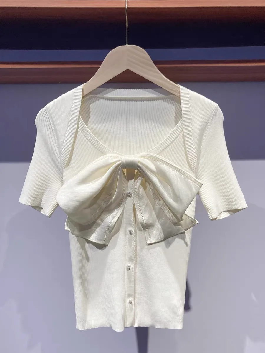 

Stylish Button Down Shirt Long Sleeve Blouse for Comfortable Daily Wear LY0145