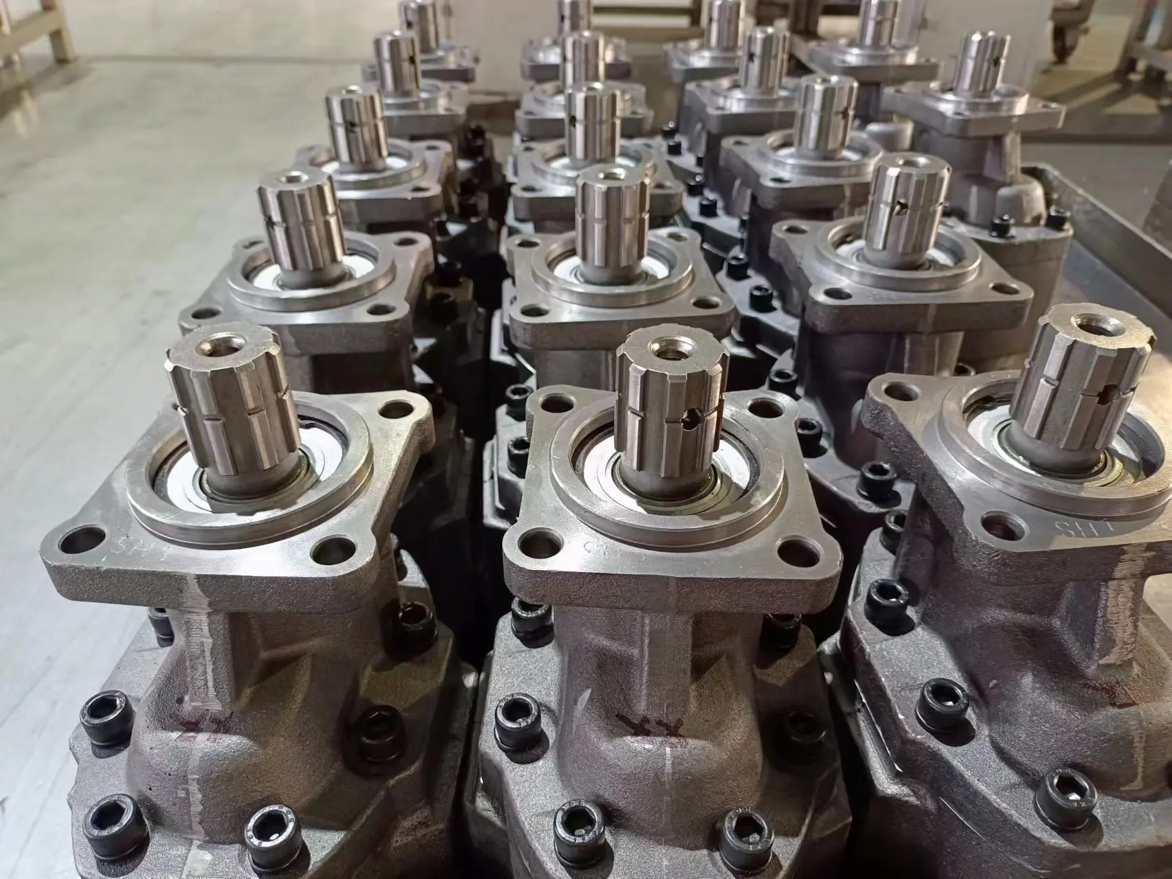 CHKJ-2025NEWВысокотемпературный насос гидравлического масляного шестерни OEM по индивидуальному заказу для колесного погрузчика FURUKAWA FL230 Экскаватор Пилотный насос