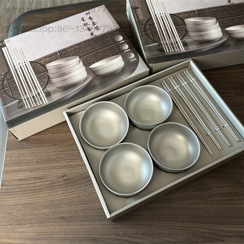 

Ультралегкий двухслойный титановый набор посуды с защитой от ожогов: миска и палочки для еды