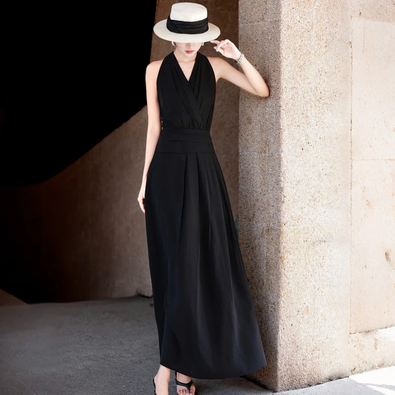 

MEXCOCO 2026 Summer New French Maxi Dress Halter Wrap V Neck Sleeveless Ruched High Waist Wide Swing Elegant Long Dress