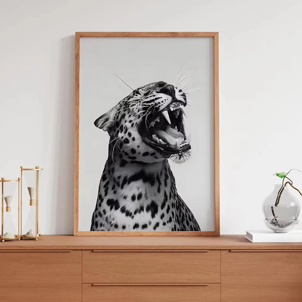 Black and White Animals Wall Art Canvas Paintings Trendy Leopard Roar Canvas Print Poster for Living Room Home Decoration