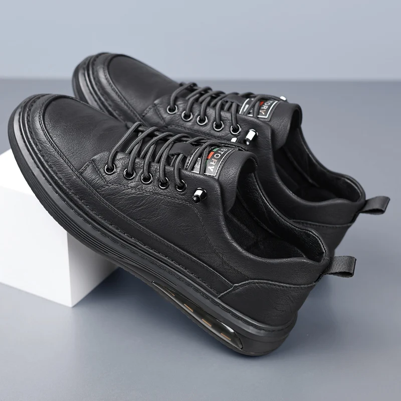 

Men Fashion Leather Shoes Plus Size Men Sports Board Shoes Soft Soled Non Slip Casual Leather Shoes