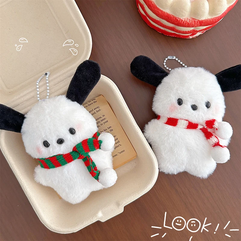 LLavero de peluche de Pochacco de Navidad, juguete Kawaii, bufanda Sanrio, cachorro, muñeco de peluche, colgante, llavero de coche, mochila, decoración de bolsa