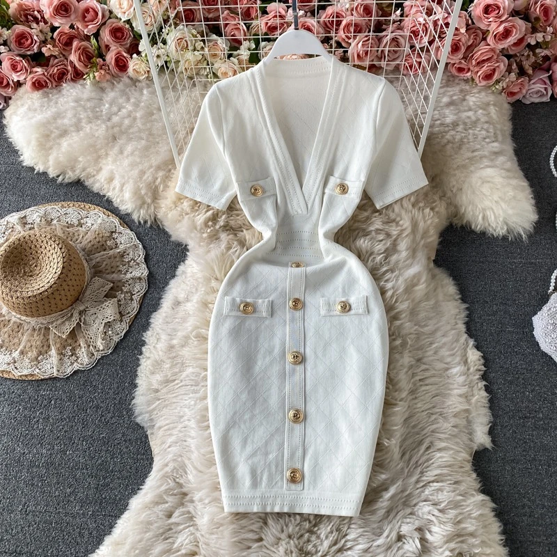 

2025 New Summer French Deep V-Neck Waist Cinched Slim Hip Hugging Knitted Dress