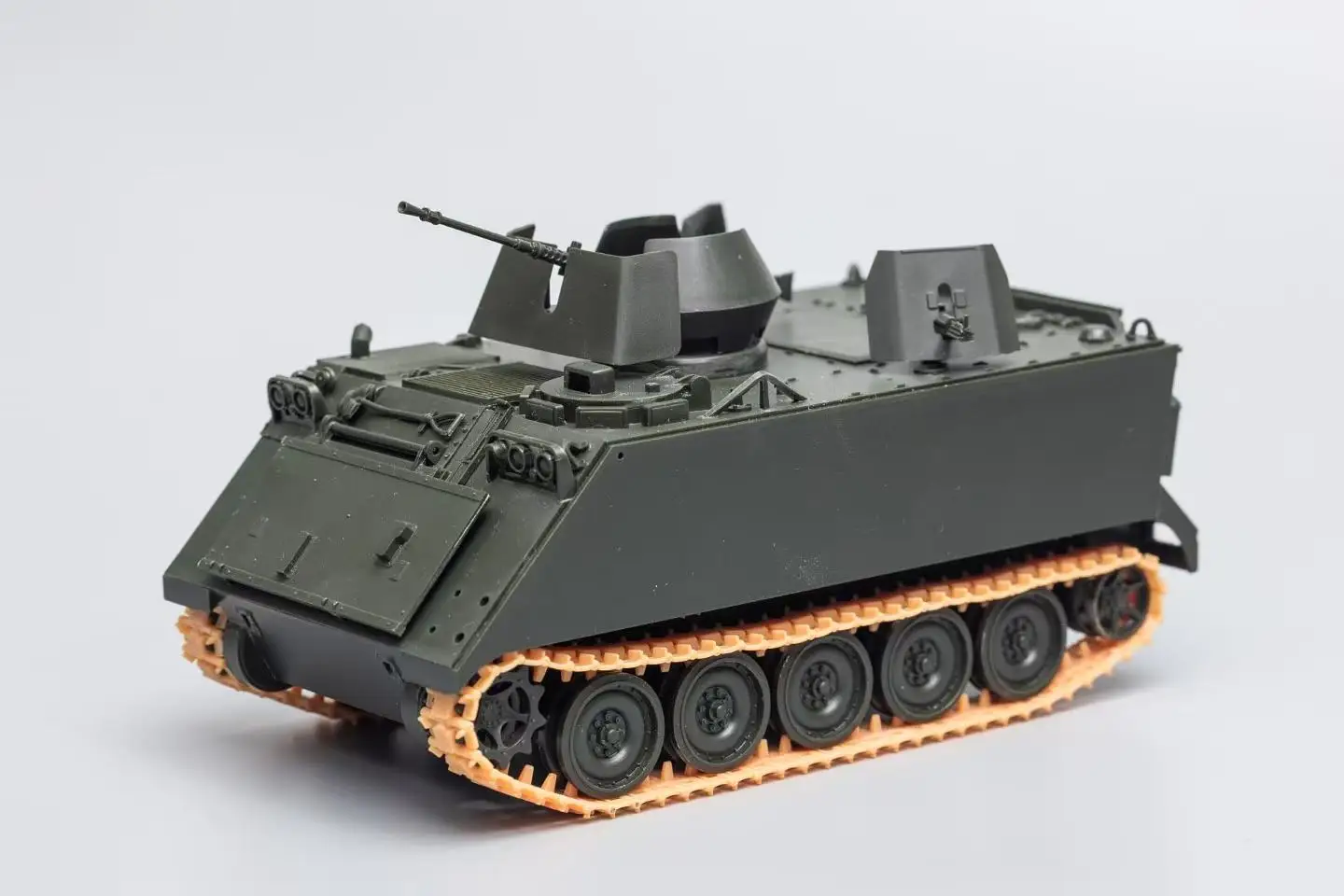 

Модель ZS ZS35050 1/35 подвижная гусеница из смолы для M113 M548