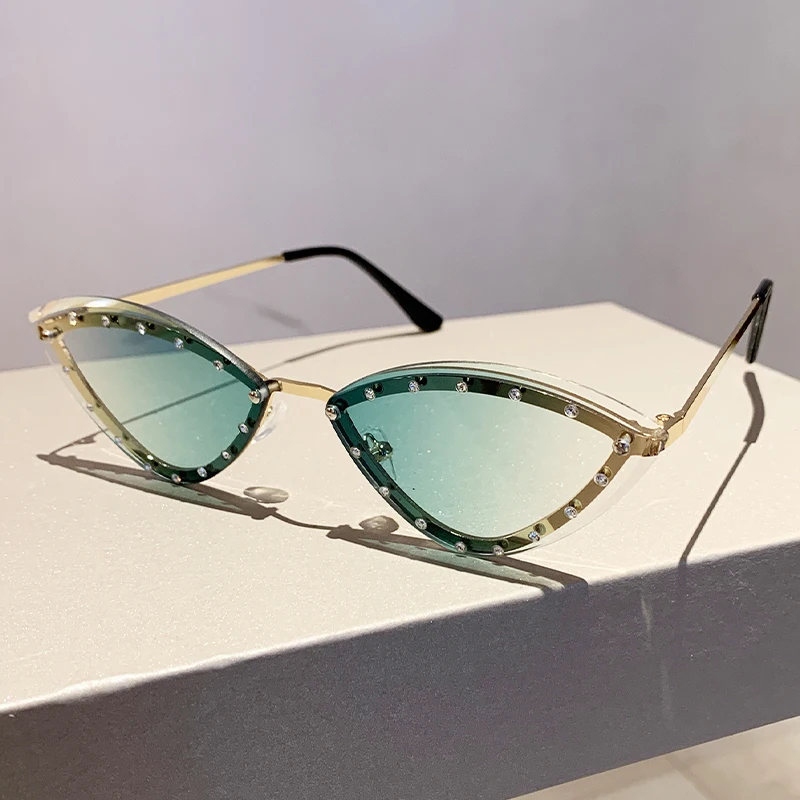 KAMMPT Rimless Cat Eye Sunglasses Women New in 2023 Stylish Multicolor Gradient Shades Trendy Vintage Eyewear with Rhinestones