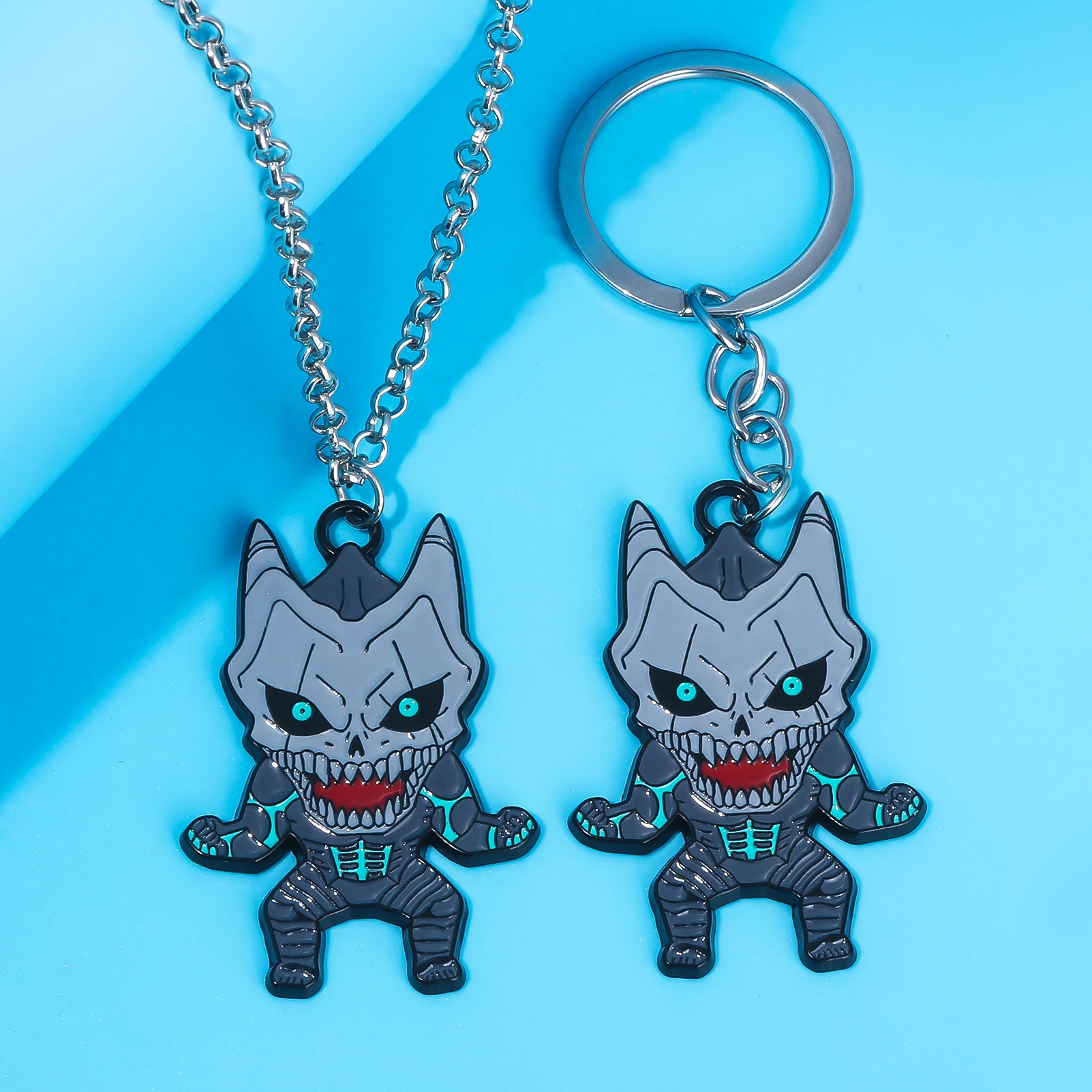 Action Fighting Black No. 8 Monster Necklace Pendant Metal Demon Monster Pendant Cosplay Props Men Women Backpack Jewelry Gift