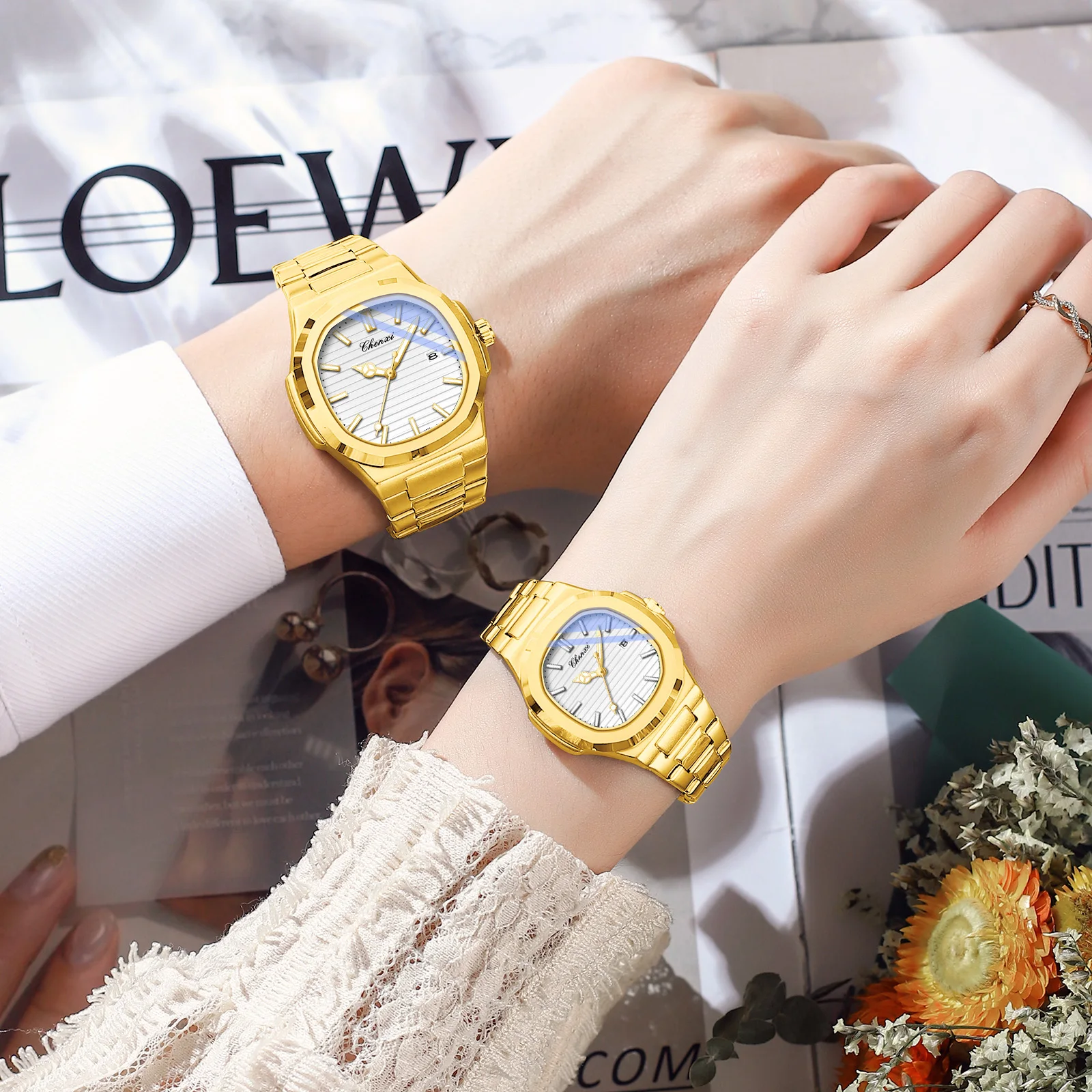 CHENXI Orologi da coppia di lusso Set Moda Data in oro Semplici amanti analogici Orologi al quarzo Orologio in acciaio inossidabile Regalo di anniversario