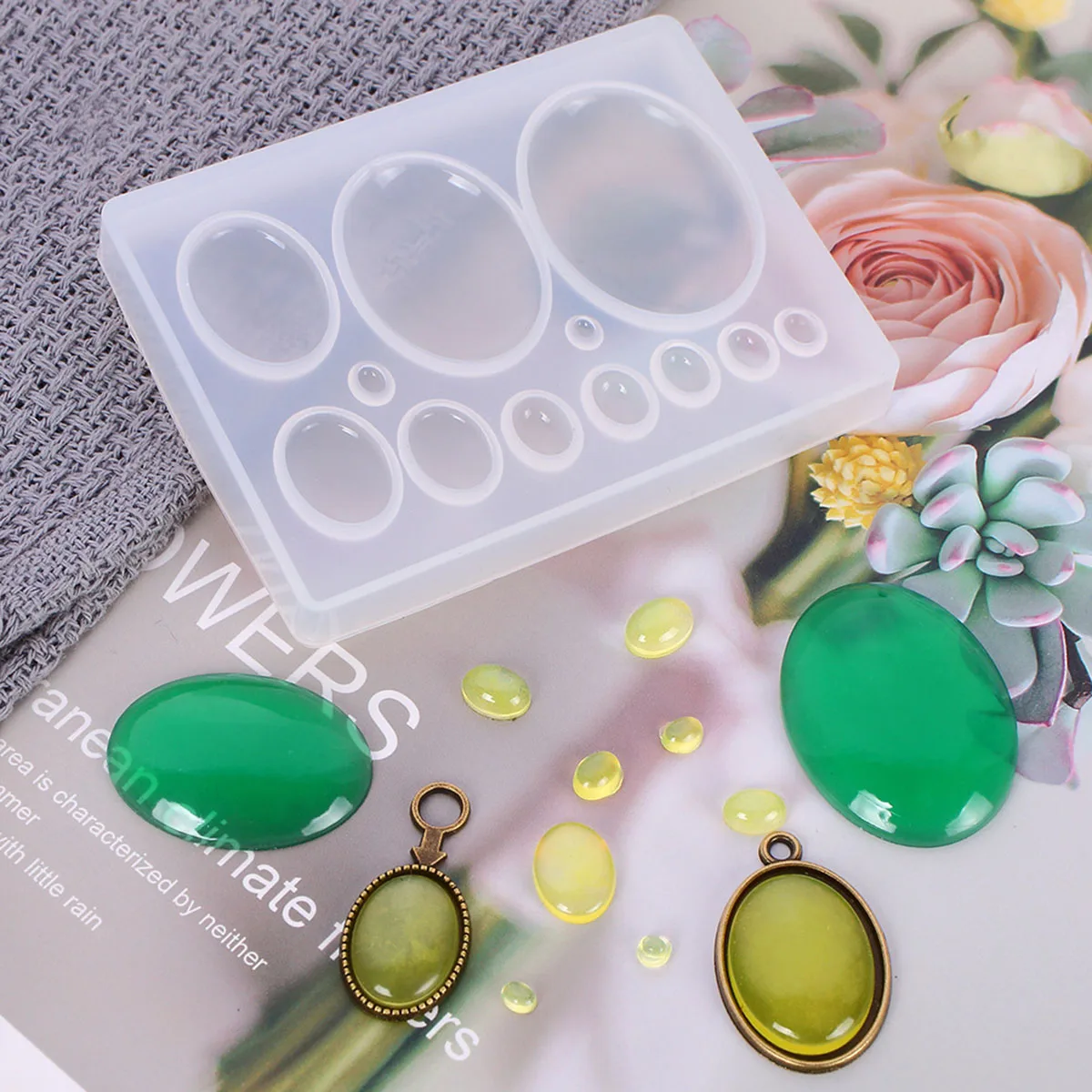 

2Pcs Jewelry Molds DIY Silicone Creative Ornaments Mold for Handmade Pendant Bracelet Crafts Jewelry Molds Silicone Mold