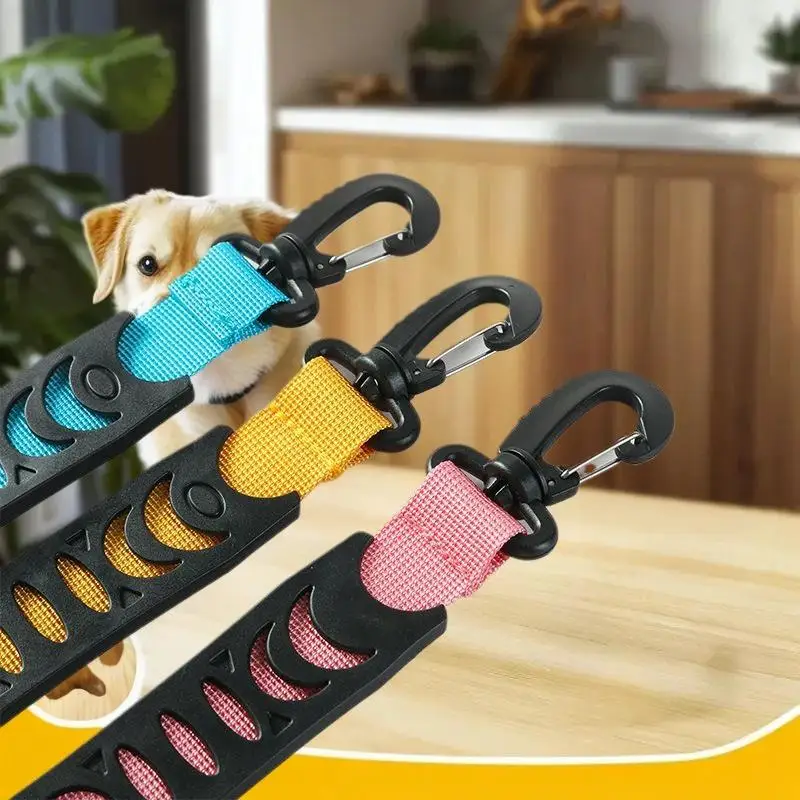 حاملات ورافعات الأشرطة المضمنة - مقاود تزلج دوارة محمولة ملونة لأحذية التزلج والشتاء.