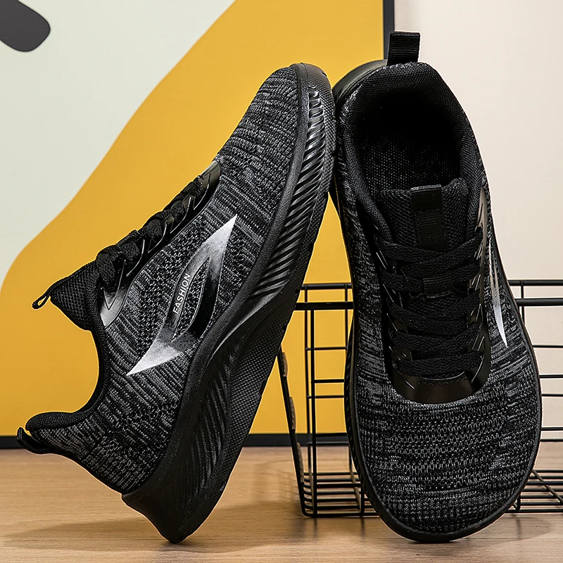 2025 Autumn Black Knitted Shoes women breathable lightweight sports running shoes walking shoes for old lady antiskid sneakers
